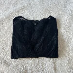 NWT Guess Womens Lace V Neck Long Sleeve in Black Size Large